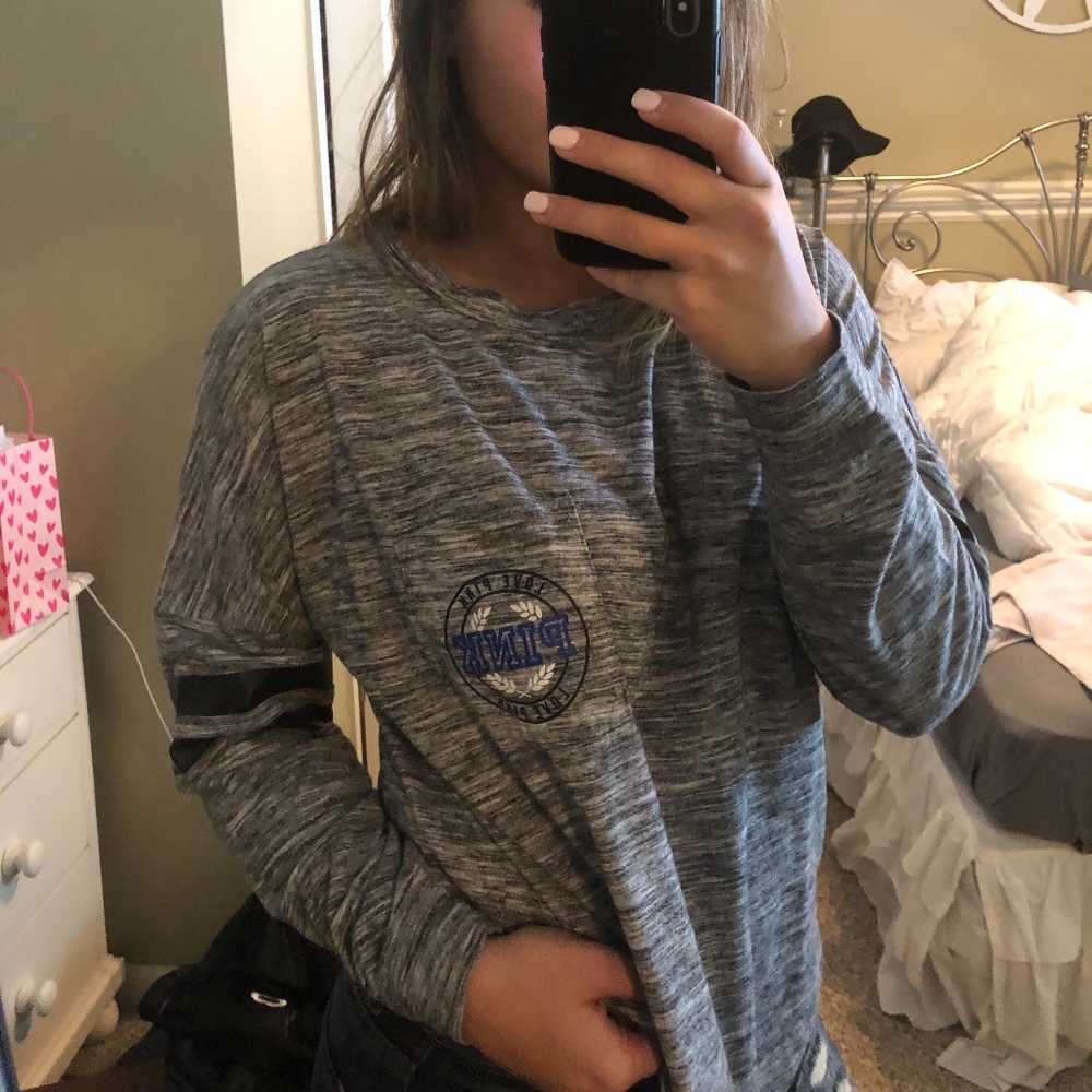 Long Sleeve Grey T